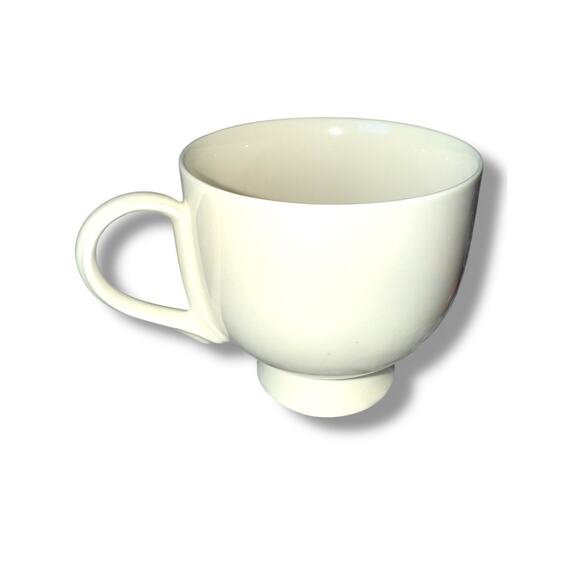 Mikasa Classic Flair White K1991 Footed Cup - Picture 1 of 3